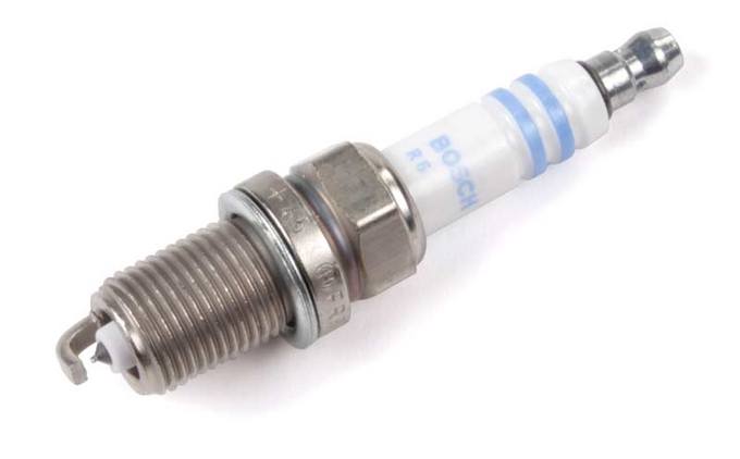 Mercedes Spark Plug 0031599403 - Bosch 7422 (FR8DPP33)